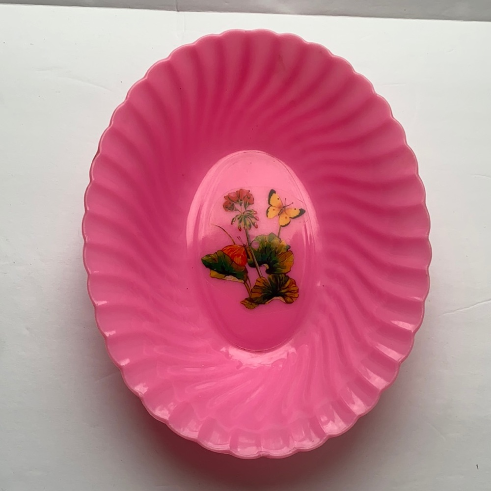 COPY - Vintage plastic SKI oval serving bowl in pink with floral design